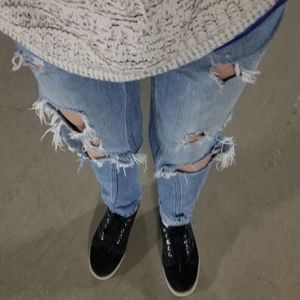 Ripped Boyfriend Jeans